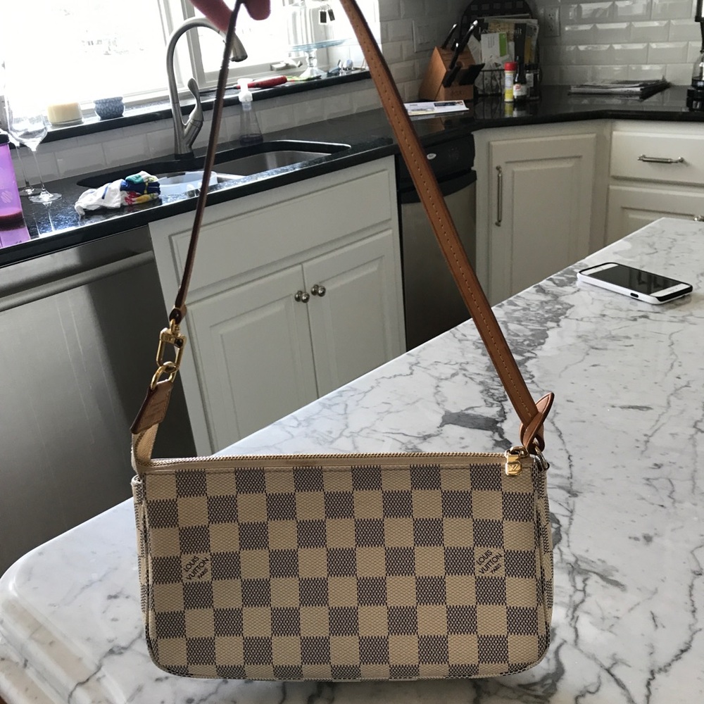 Louis Vuitton Eva Handbag